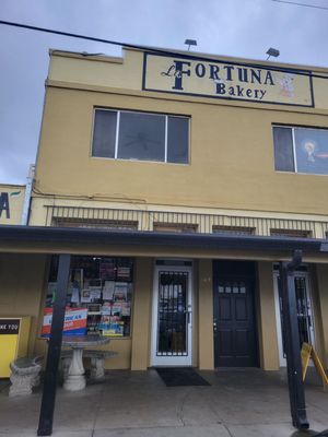 La Fortuna Bakery by null