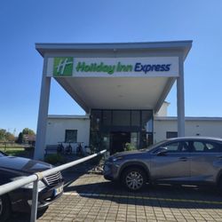 Holiday Inn Express