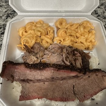 Lucky Cat BBQ - Pulled pork, sliced brisket with double Mac!! And it comes with your choice of complementary jasmine rice or salad with your combo plate! - Food Trucks Near Me - North Las Vegas, Nevada Lucky Cat BBQ - Pulled pork, sliced brisket with double Mac!! And it comes with your choice of complementary jasmine rice or salad with your combo plate! - Food Trucks Near Me - North Las Vegas, Nevada