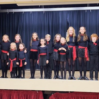 De Barra Academy - Manhattan Beach exhibition - Dance Schools Near Me - Manhattan Beach, California De Barra Academy - Manhattan Beach exhibition - Dance Schools Near Me - Manhattan Beach, California