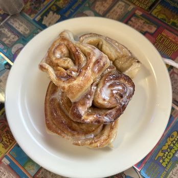 Mama's Pizza - Cinammon rolls - Pizza Near Me - Plano, Texas Mama's Pizza - Cinammon rolls - Pizza Near Me - Plano, Texas