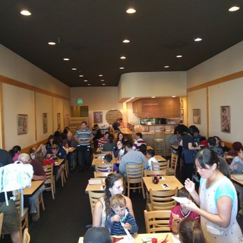 Santa Ramen - Lots of people at 530pm - Ramen Near Me - San Mateo, California Santa Ramen - Lots of people at 530pm - Ramen Near Me - San Mateo, California