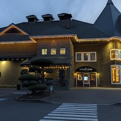 The Vintage Room Restaurant & Bar