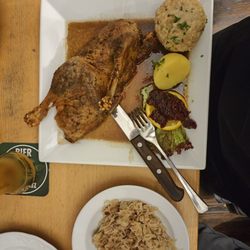 Bums'n - The duck is really good. especial season can eat this kind of duck.