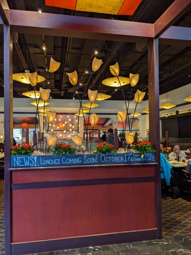 Lucky 32 Southern Kitchen