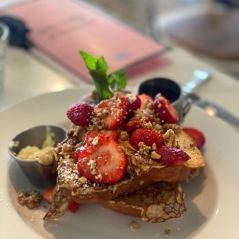 Cody's La Jolla - French Toast - Breakfast & Brunch Near Me - La Jolla, California