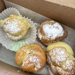 Napoleon's Cremepuffery - Our Cream Puffs