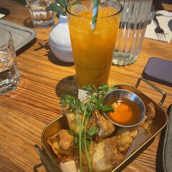 Lemongrass Brooklyn - Thai Tea and Crab Rangoon - Thai Near Me - Brooklyn, New York Lemongrass Brooklyn - Thai Tea and Crab Rangoon - Thai Near Me - Brooklyn, New York