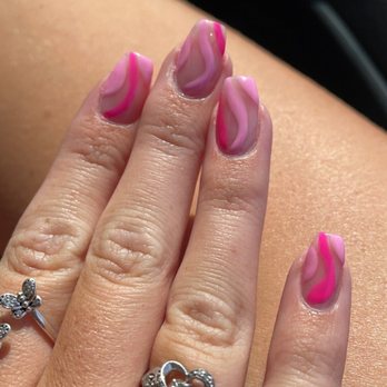 Roxy Nail - Nail Salons Near Me - Bethel Park, Pennsylvania