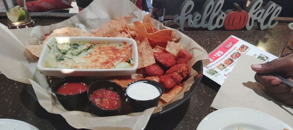 Applebee's Grill + Bar by null