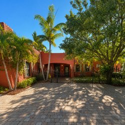 La Casa Senior Assisted Living