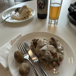 Lufthansa Senator Lounge