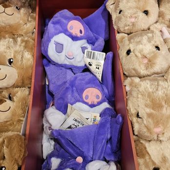 Potomac Mills - 12/9/23 Say hello Purple Kuromi. - Shopping Centers Near Me - Woodbridge, Virginia Potomac Mills - 12/9/23 Say hello Purple Kuromi. - Shopping Centers Near Me - Woodbridge, Virginia