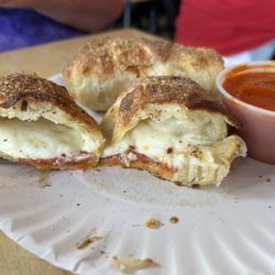 Arte Pizzeria - Pepperoni roll innards (look at all that cheese!) :-)