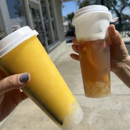 Passion fruit slushy & fruit infused green tea (I think it was called sweet fruit?) both really good! Passion fruit slushy & fruit infused green tea (I think it was called sweet fruit?) both really good!