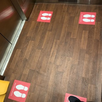 Miami Marriott Biscayne Bay - Sorta want to know who thought this was six feet of social distance??? - Hotels Near Me - Miami, Florida Miami Marriott Biscayne Bay - Sorta want to know who thought this was six feet of social distance??? - Hotels Near Me - Miami, Florida