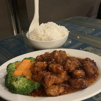 Sweet Basil Thai Cuisine - Thai Orange Chicken - Thai Near Me - Hurst, Texas Sweet Basil Thai Cuisine - Thai Orange Chicken - Thai Near Me - Hurst, Texas