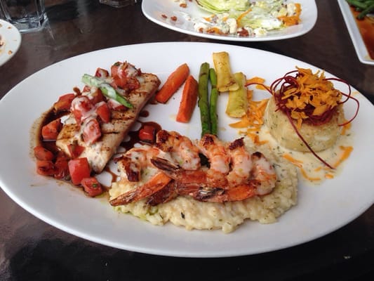 Willie G's Seafood & Steaks by null