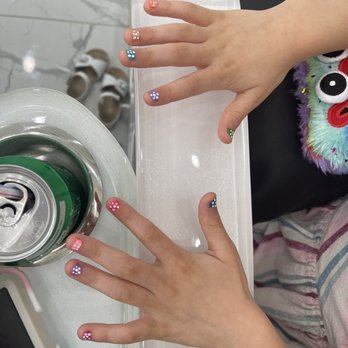 Dash Nail Bar - Nail Salons Near Me - Katy, Texas