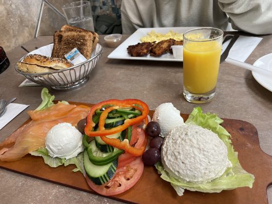 Manny's Restaurant and Delicatessen by null
