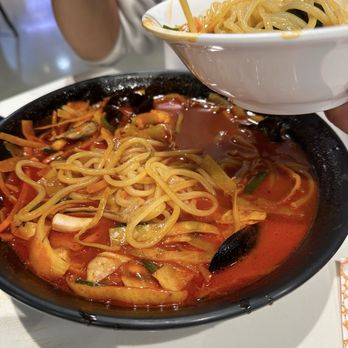 Jeong's Noodle - Seafood jampong - Chinese Near Me - East Rutherford, New Jersey Jeong's Noodle - Seafood jampong - Chinese Near Me - East Rutherford, New Jersey