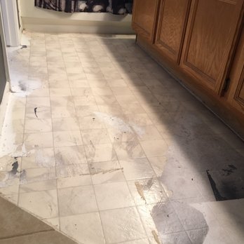 Expert Flooring Solutions - Before - master bath - Flooring Near Me - Las Vegas, Nevada Expert Flooring Solutions - Before - master bath - Flooring Near Me - Las Vegas, Nevada