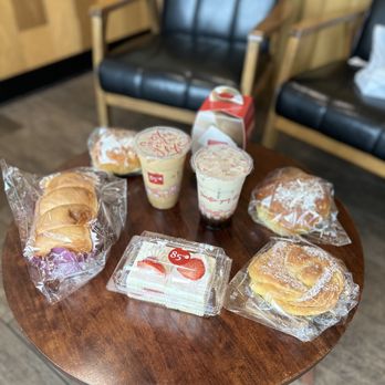 85°C Bakery Cafe-Cerritos - Bakeries Near Me - Cerritos, California 85°C Bakery Cafe-Cerritos - Bakeries Near Me - Cerritos, California