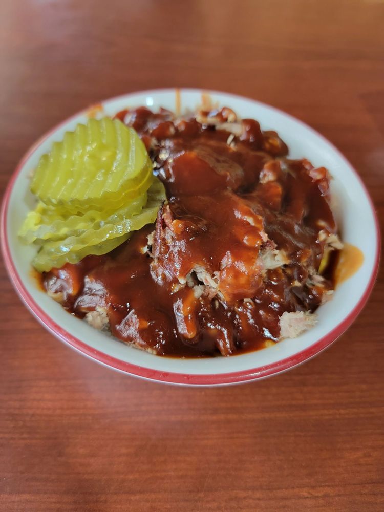 UNIQUE BARBQ PLACE Updated August 2024 13 Photos 64 Ashland St