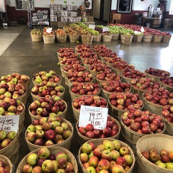 Hillcrest Orchard - So much to choose from - Fruits & Veggies Near Me - Sugarcreek, Ohio Hillcrest Orchard - So much to choose from - Fruits & Veggies Near Me - Sugarcreek, Ohio