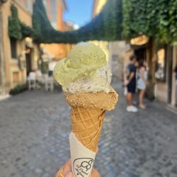 Fior di Luna - Pistachio/Stracciatella/coffee