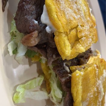 El Mofonguito - Steak JIBARITA de bistec, YUMMY!!! The flavors, the flavors, the flavors!!! Enjoyed every bite!!! - Puerto Rican Near Me - Chicago, Illinois