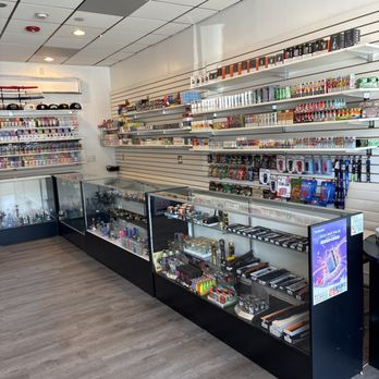 VAPE & SMOKE SHOP - Updated May 2026 - 12 Photos - 18763 WA-305, Poulsbo,  Washington - Vape Shops - Phone Number - Yelp