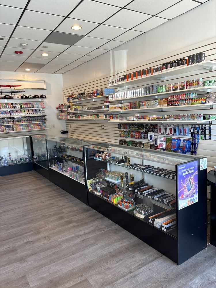 vape shop cascades Vape & Smoke Shop, Poulsbo