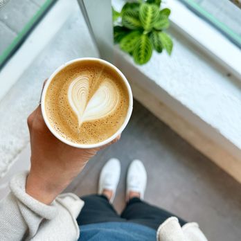 ivy. Coffee Shop - Coffee & Tea Near Me - Toronto, Ontario