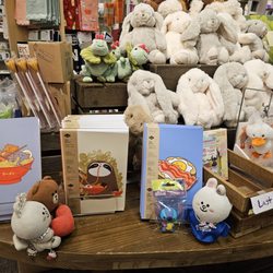Amy's Hallmark Shop - Cute stuff!