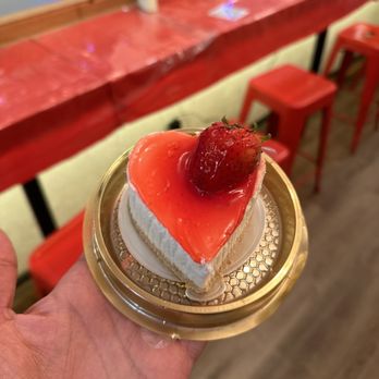 Rehana - Strawberry cheesecake. - Egyptian Near Me - Beaverton, Oregon