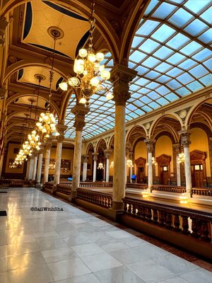Indiana Statehouse by null