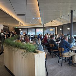 Remi's Cafe - Interior