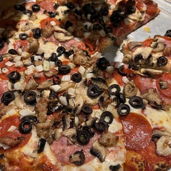 Toppers Pizza Place - Pizza Near Me - Oxnard, California Toppers Pizza Place - Pizza Near Me - Oxnard, California