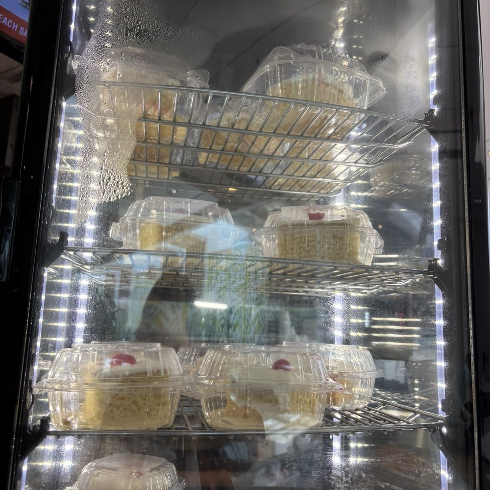 Cedeno's Cuban Cafe - Tres leches - Cuban Near Me - Plantation, Florida Cedeno's Cuban Cafe - Tres leches - Cuban Near Me - Plantation, Florida