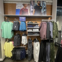 Champs Sports