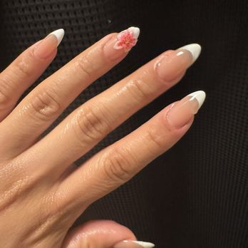 Luxe Nails & Lashes Bar - Nail Salons Near Me - Rancho Cucamonga, California