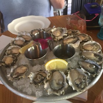 Herringbone Waikiki - Seafood Near Me - Honolulu, Hawaii