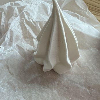 Adore Dessert Cafe - A meringue for my troubles - Desserts Near Me - Redondo Beach, California