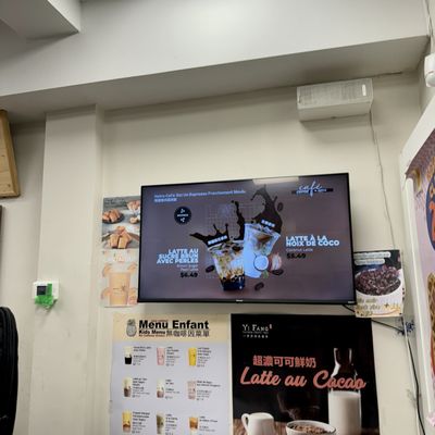 Yifang Taiwan Fruit Tea by null