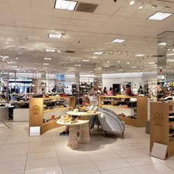 Nordstrom Oakbrook Center - Shoe department