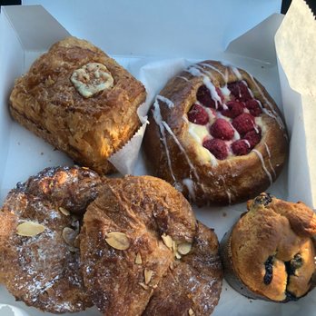 CocoLuxe Fine Pastries - Desserts Near Me - Peapack, New Jersey