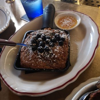 The Whale Chicago - Blueberry muffin skillet - New American Near Me - Chicago, Illinois The Whale Chicago - Blueberry muffin skillet - New American Near Me - Chicago, Illinois