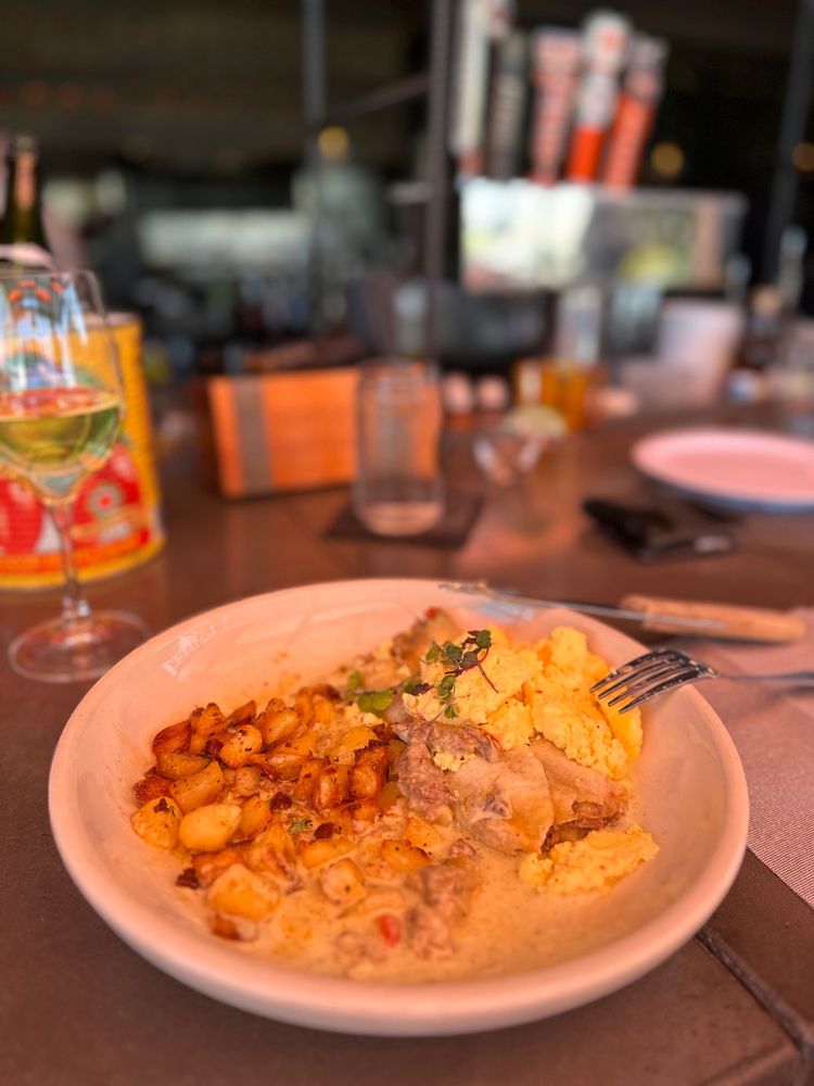 PITCH Updated August 2024 667 Photos & 635 Reviews 6350 E Thomas