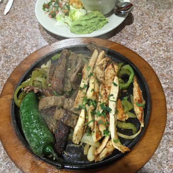 El Corral Mexican Grill & Bar - Combo fajita plate with charro beans - Mexican Near Me - Houston, Texas El Corral Mexican Grill & Bar - Combo fajita plate with charro beans - Mexican Near Me - Houston, Texas